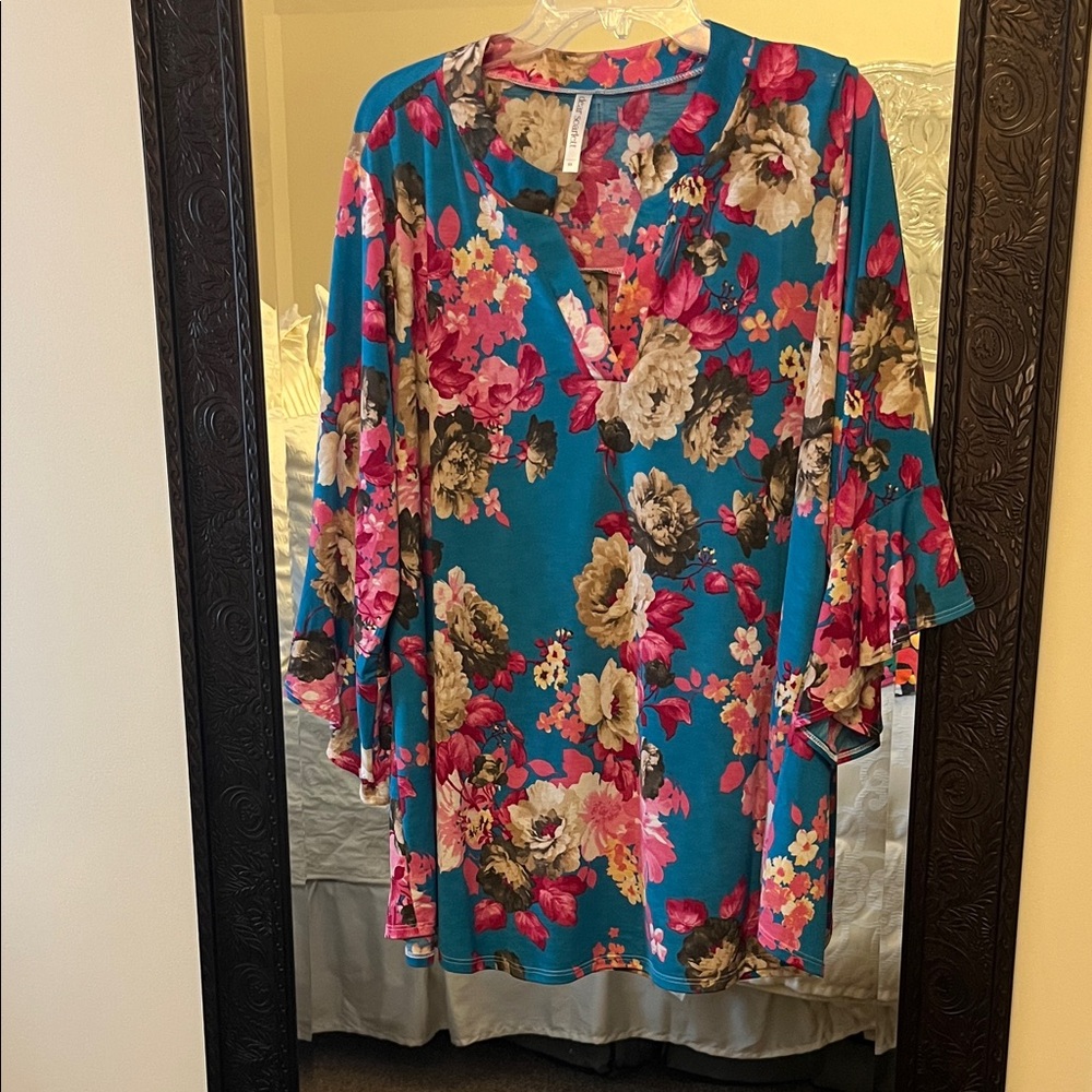 Elegant Floral Blouse - Blue and Pink